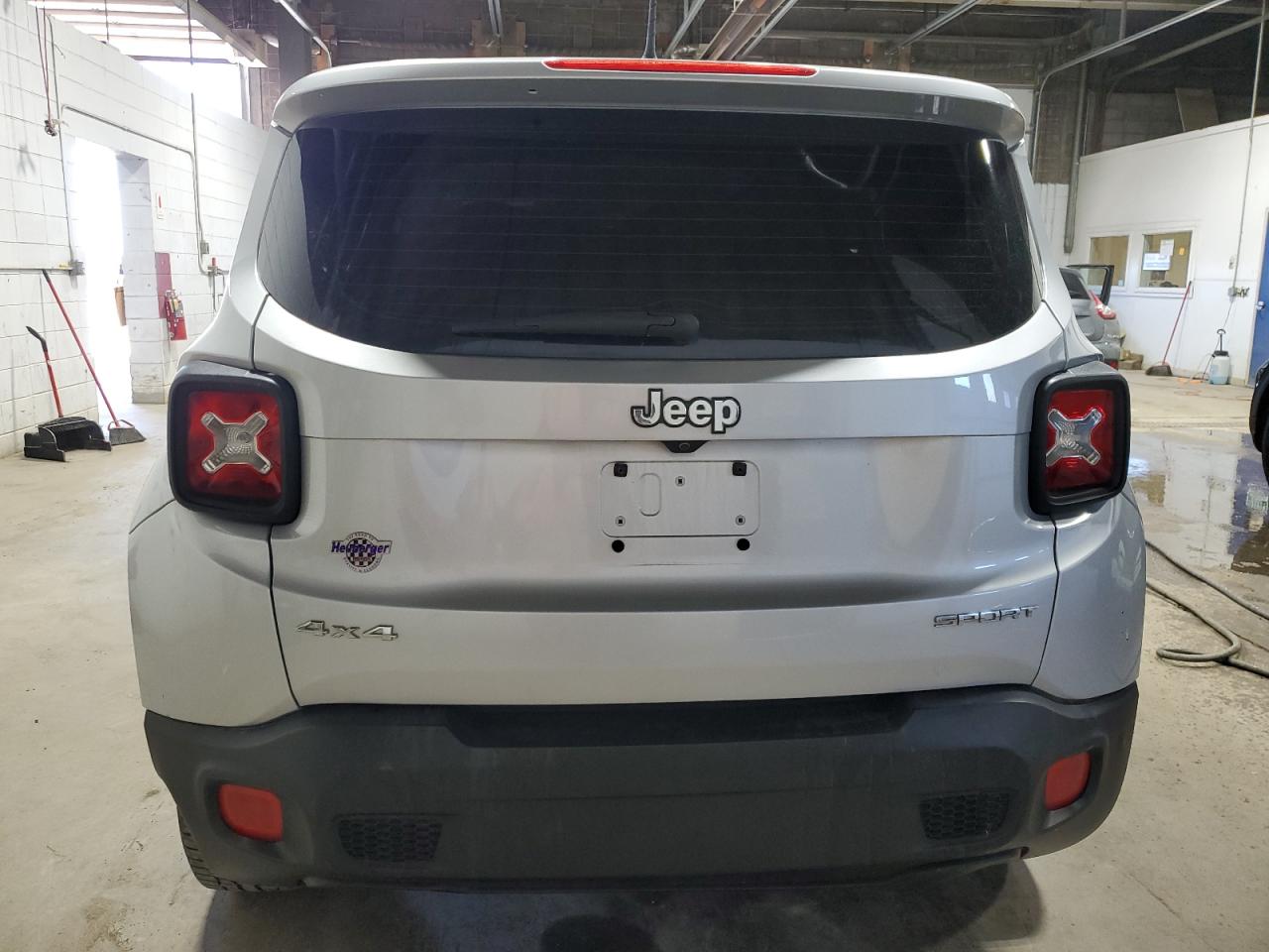 ZACCJBAT3FPB43722 2015 Jeep Renegade Sport