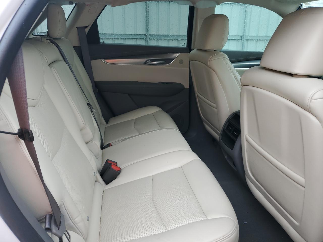 1GYKNERS1HZ161485 2017 Cadillac Xt5 Premium Luxury