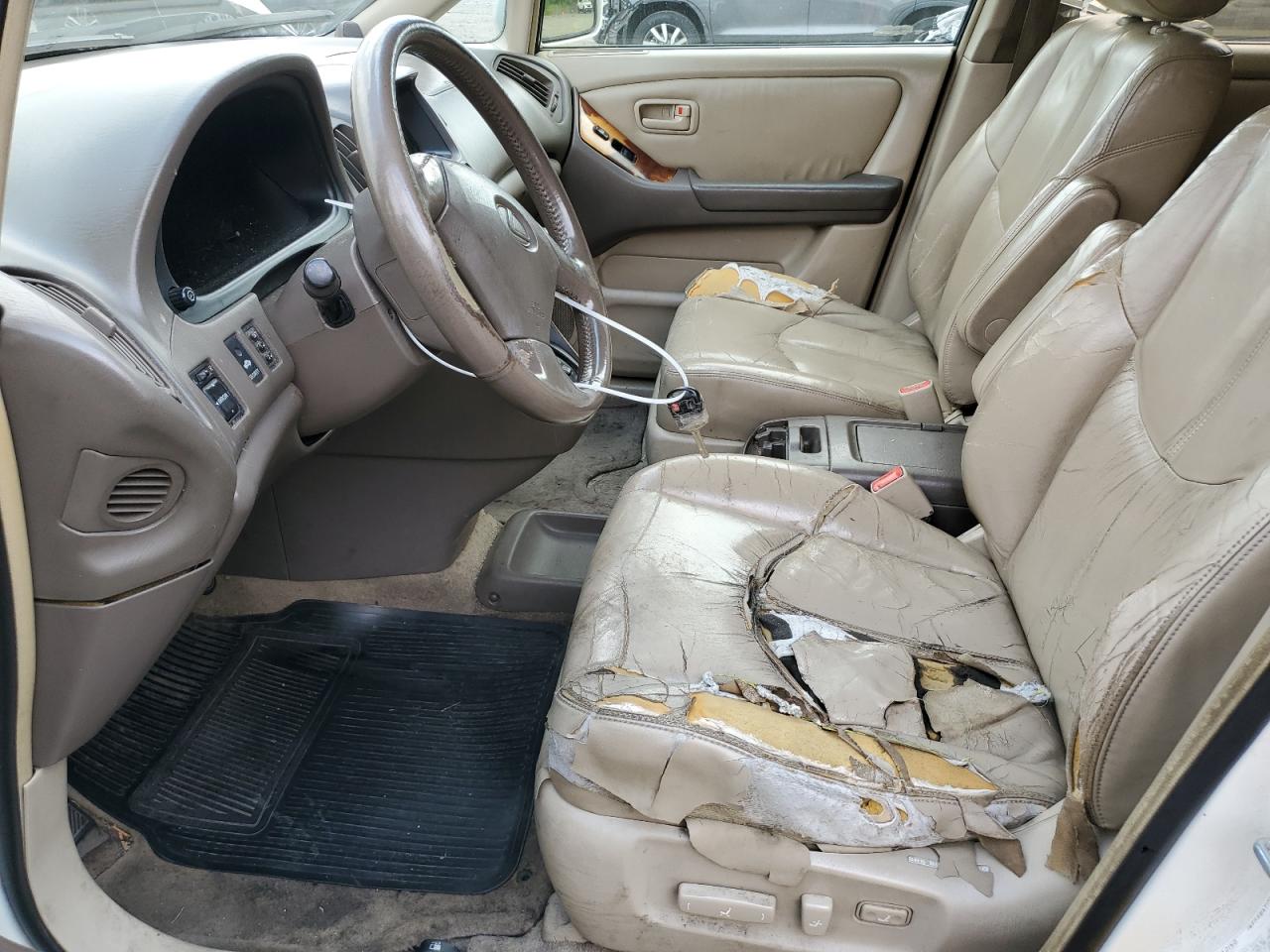 JT6HF10U0Y0114142 2000 Lexus Rx 300