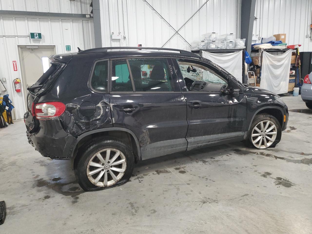 WVGJV7AXXGW610954 2016 Volkswagen Tiguan Comfortline