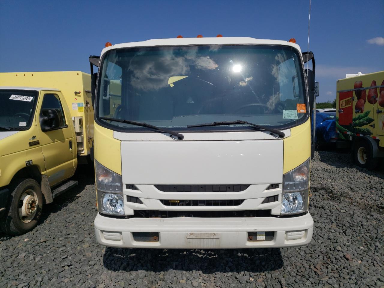 Lot #2686081375 2017 ISUZU NPR HD