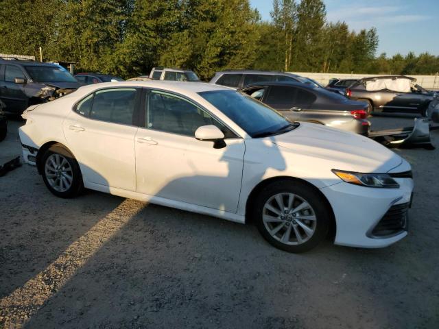 VIN 4T1C11AK0MU595426 2021 Toyota Camry, LE no.4