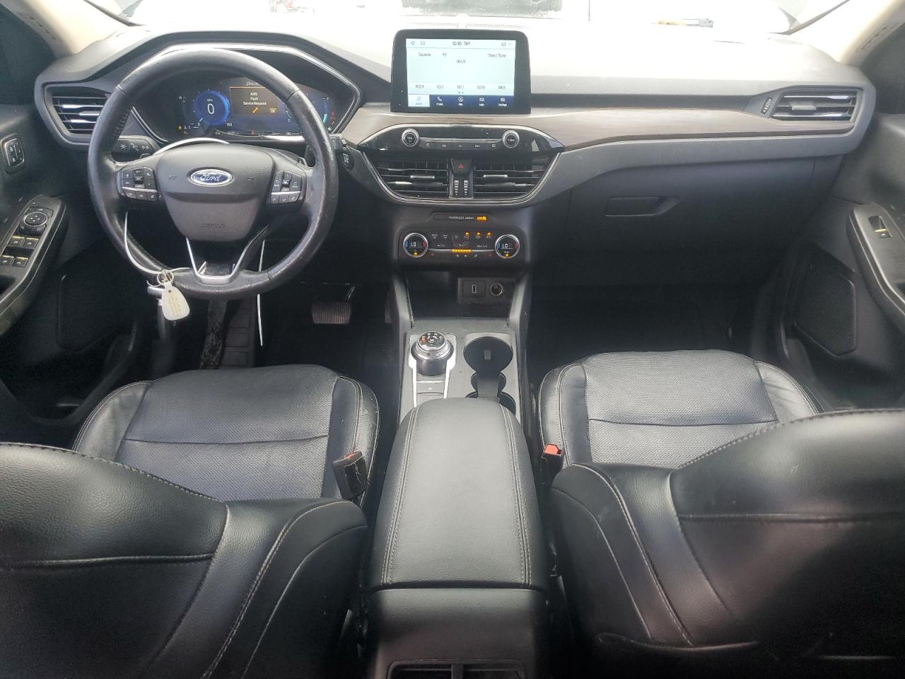 FORD ESCAPE TITANIUM