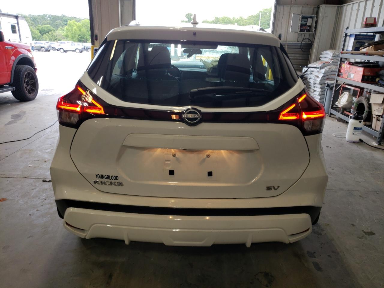 Lot #2979426627 2022 NISSAN KICKS SV