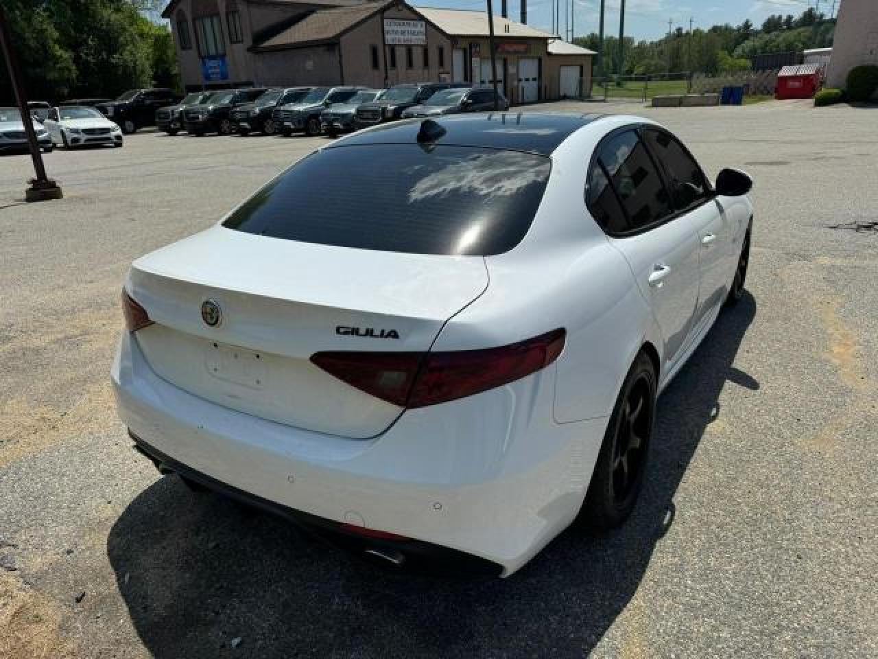 2018 Alfa Romeo Giulia Ti Q4 vin: ZARFAEEN0J7573441