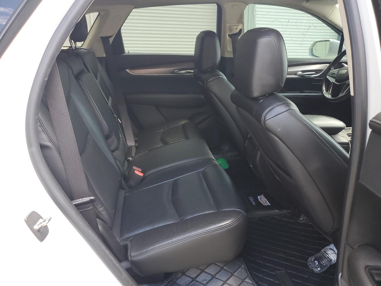 1GYKNDRS1HZ134362 2017 Cadillac Xt5 Luxury