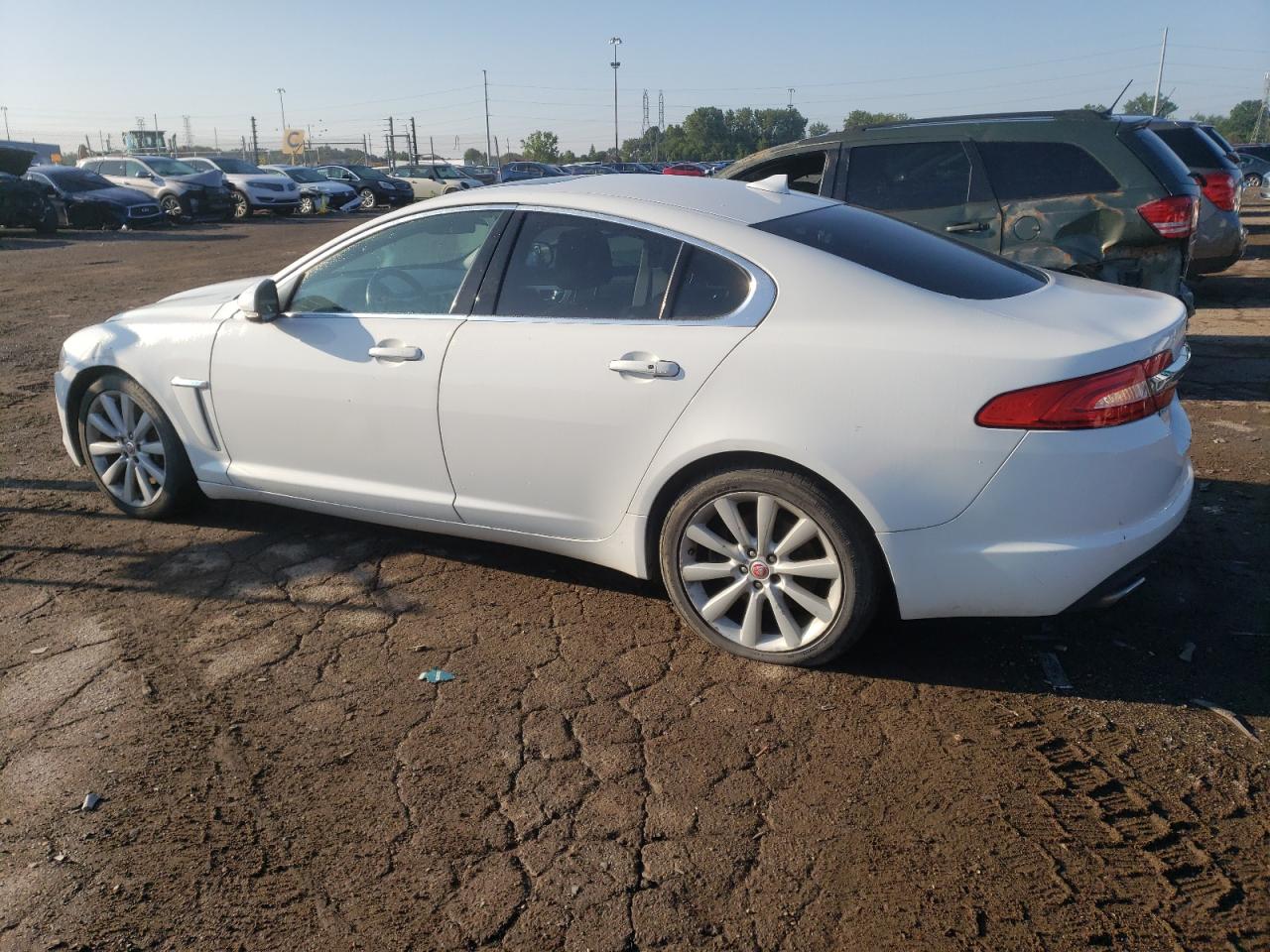 2014 Jaguar Xf vin: SAJWJ0EF3E8U14646