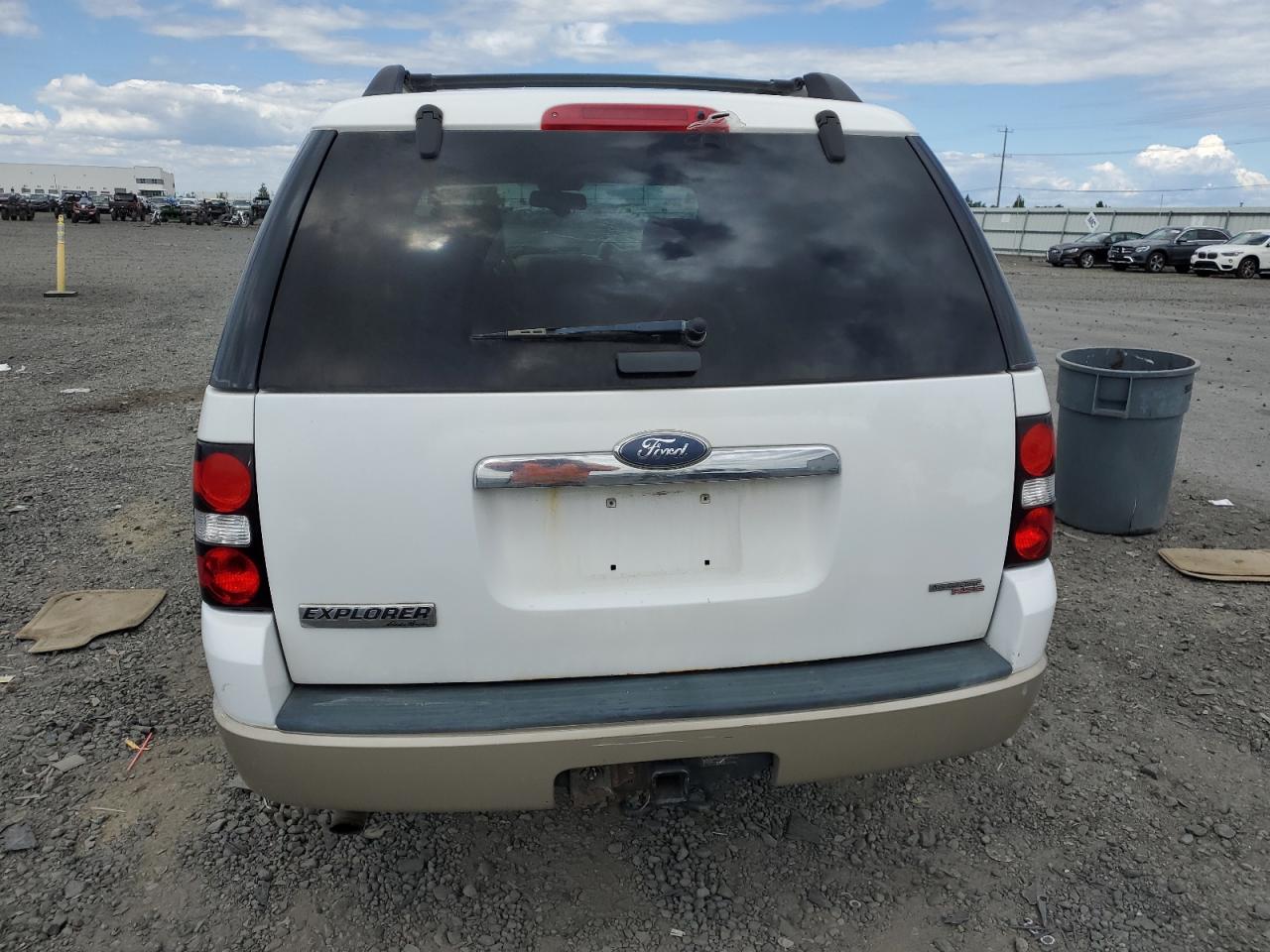 1FMEU74E57UB04622 2007 Ford Explorer Eddie Bauer