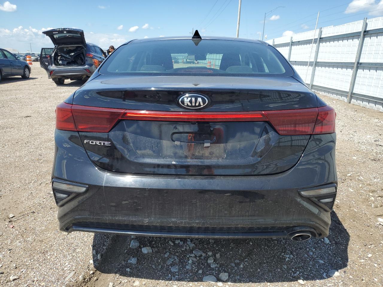 3KPF24ADXME380961 2021 Kia Forte Fe