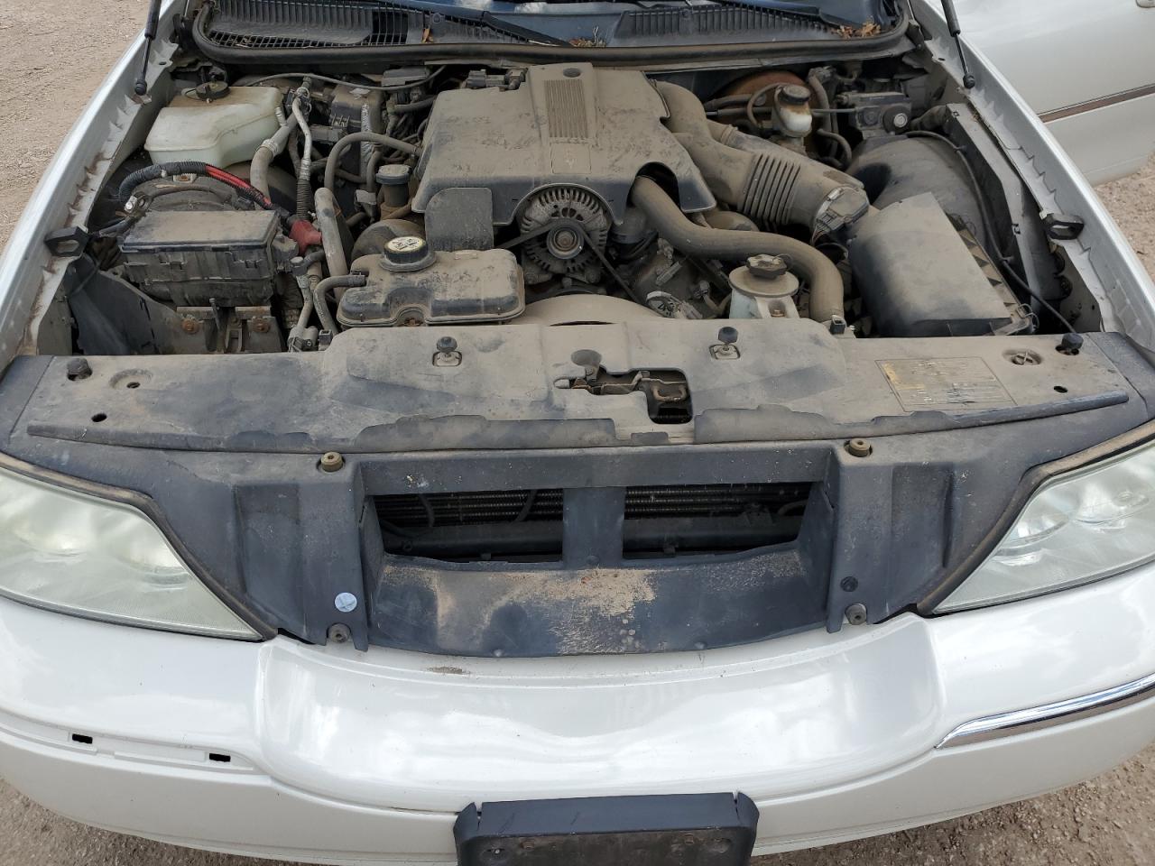 1LNHM83W94Y639888 2004 Lincoln Town Car Ultimate