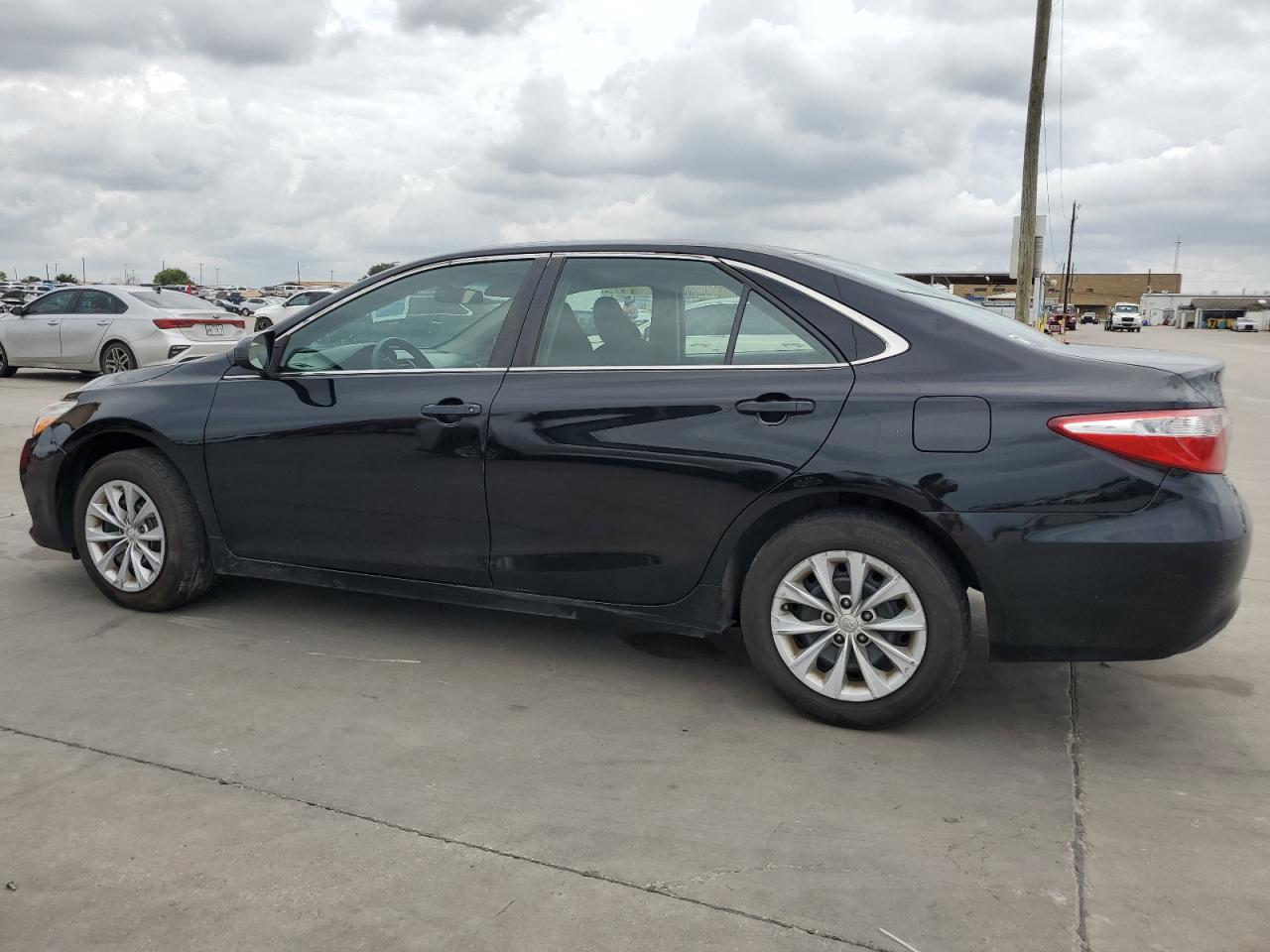 2017 Toyota Camry Le vin: 4T1BF1FK0HU794441