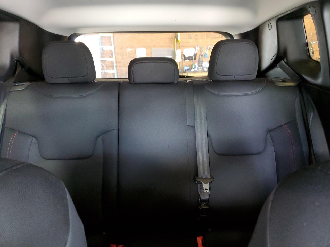 ZACCJBCT0FPB88730 2015 Jeep Renegade Trailhawk