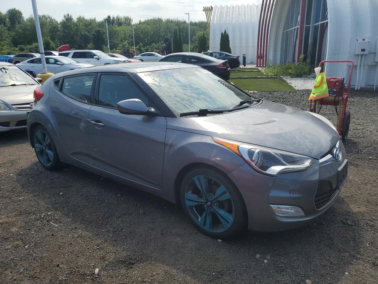 2017 Hyundai Veloster vin: KMHTC6AD3HU321412