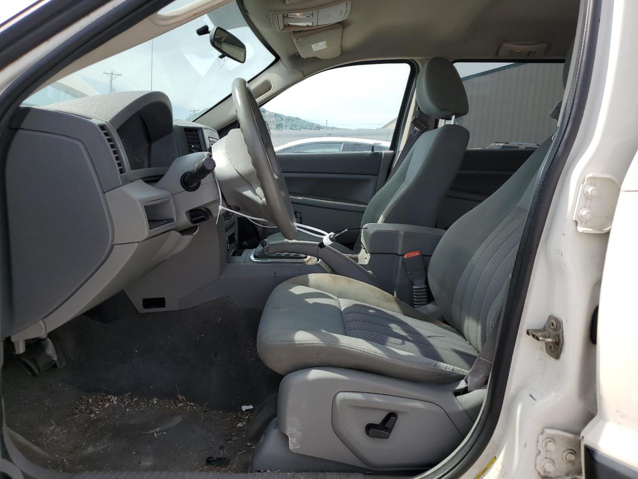 1J4GR48K25C553458 2005 Jeep Grand Cherokee Laredo