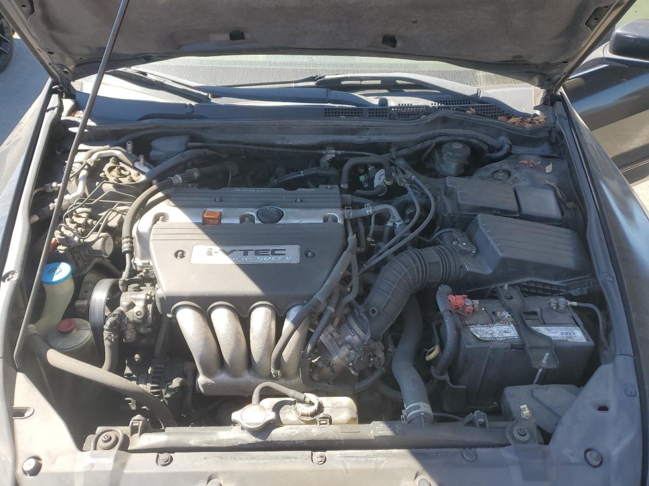 JHMCM56624C033045 2004 Honda Accord Ex