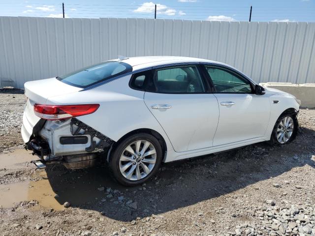 VIN 5XXGT4L3XJG258397 2018 KIA Optima, LX no.3