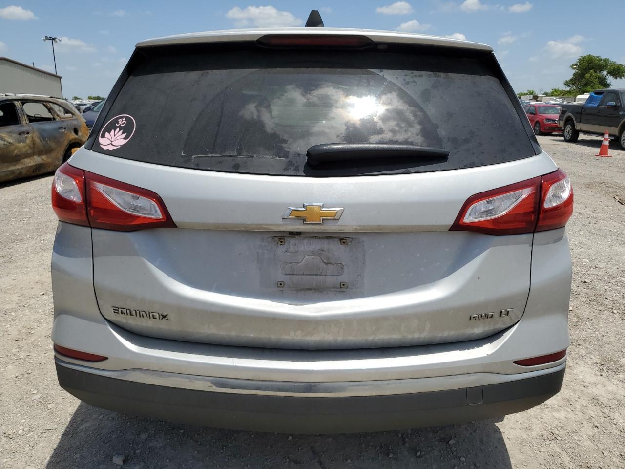 2GNAXSEV3J6294686 2018 Chevrolet Equinox Lt