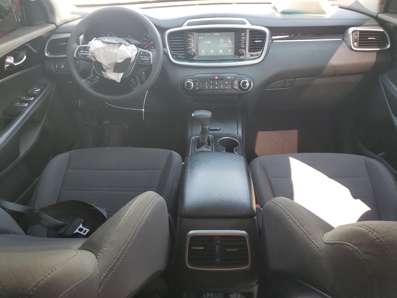 2019 Kia Sorento L vin: 5XYPGDA38KG540364