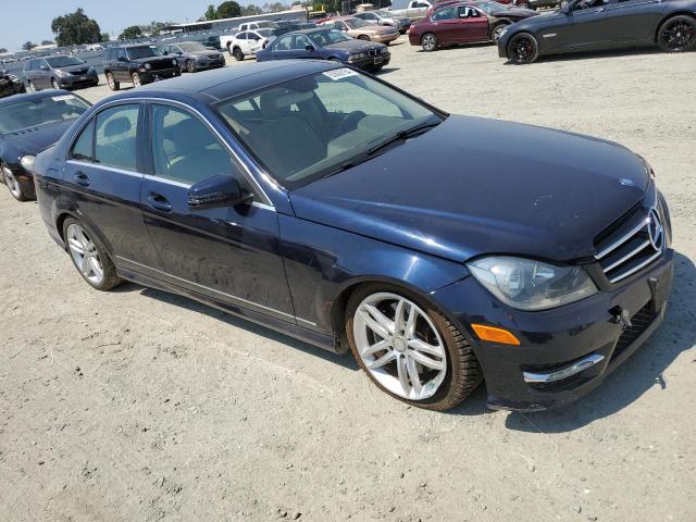 VIN WDDGF8AB4EA933290 2014 Mercedes-Benz C-Class, 3... no.4