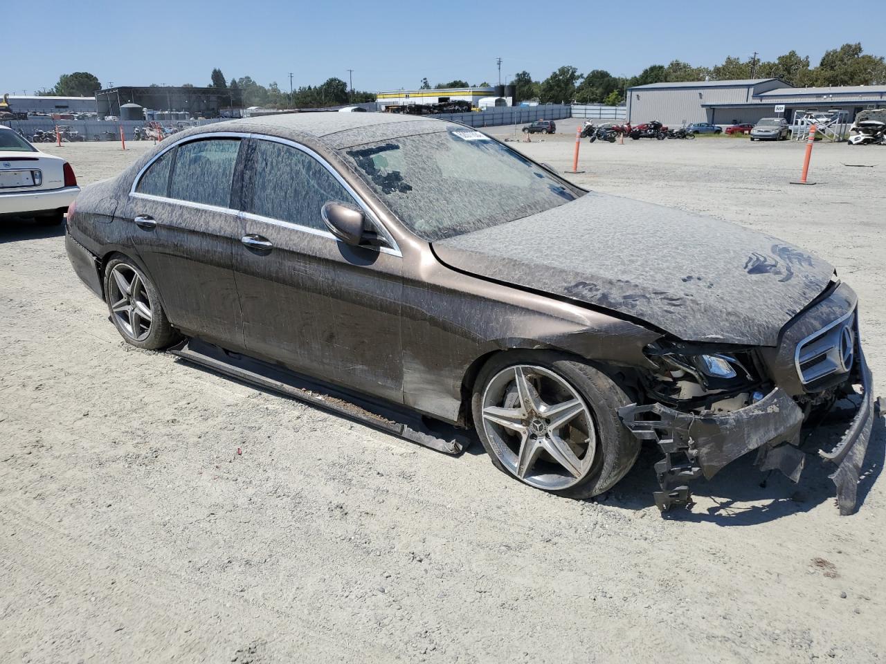 2017 Mercedes-Benz E 300 vin: WDDZF4JB1HA288894