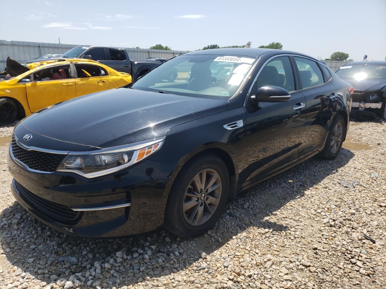 2017 Kia Optima Lx vin: 5XXGT4L10HG124555