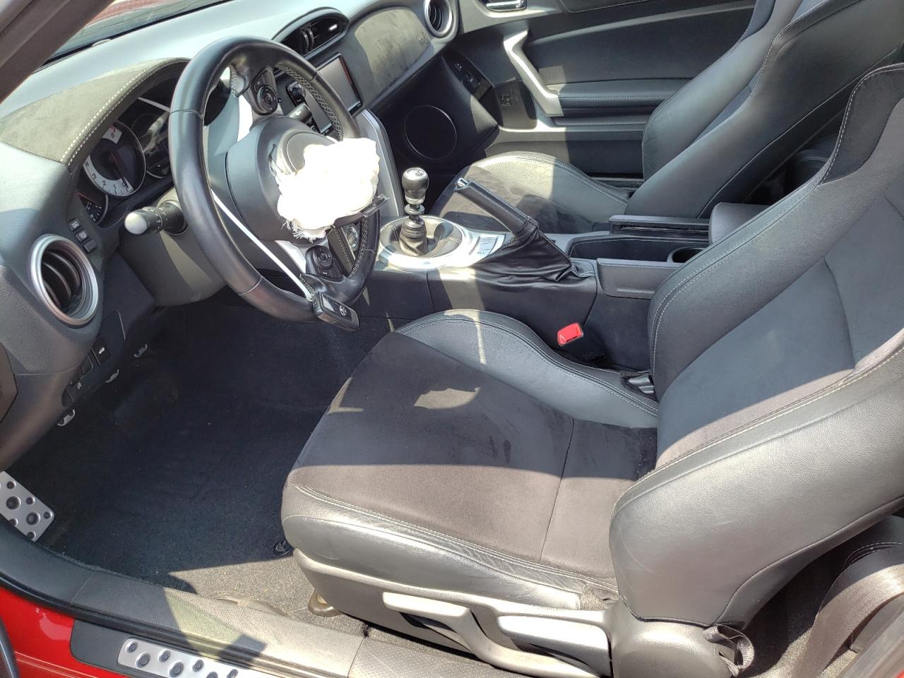 JF1ZNAE19J9700165 2018 Toyota 86 Gt