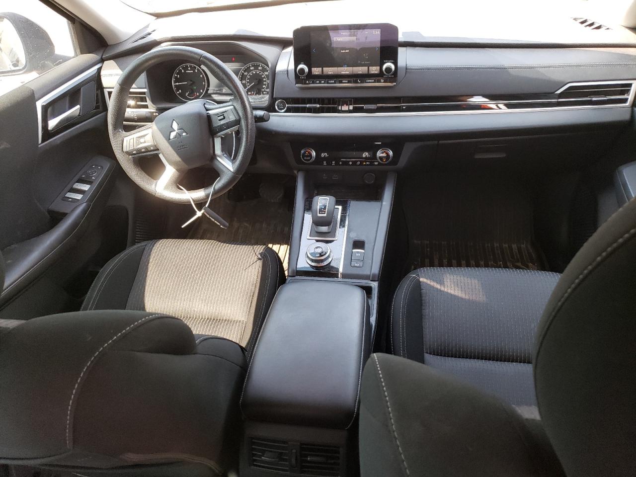 JA4J4TA85NZ075448 2022 Mitsubishi Outlander Es