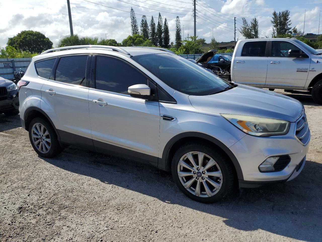 2017 Ford Escape Titanium vin: 1FMCU0JD0HUC07331