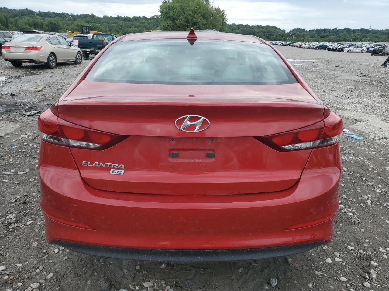 2017 Hyundai Elantra Se vin: 5NPD74LF7HH064846