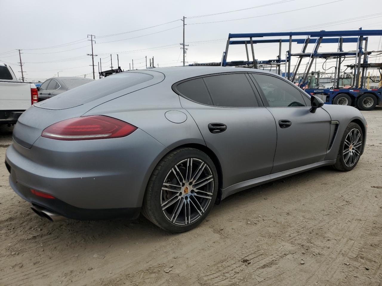 2016 Porsche Panamera S vin: WP0AB2A74GL050804