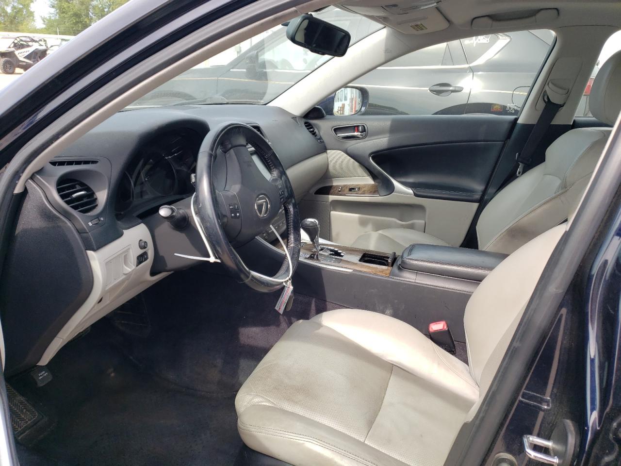 JTHCK262692028946 2009 Lexus Is 250