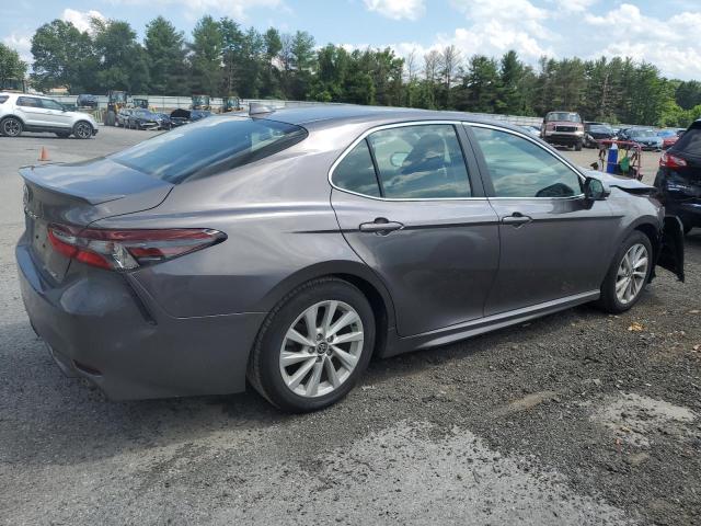 VIN 4T1G11AK5NU017213 2022 Toyota Camry, SE no.3