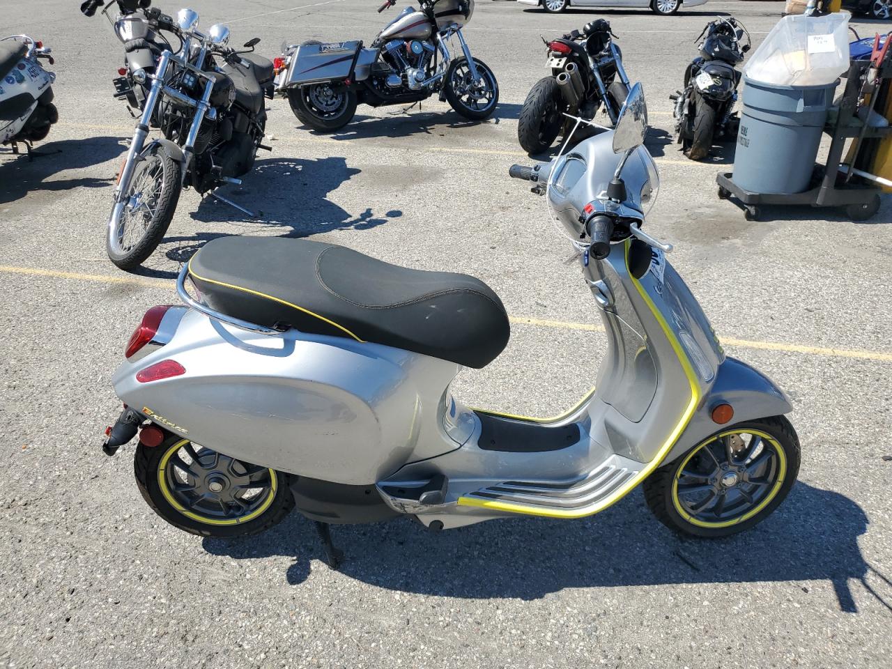 Vespa Elettrica 2021 