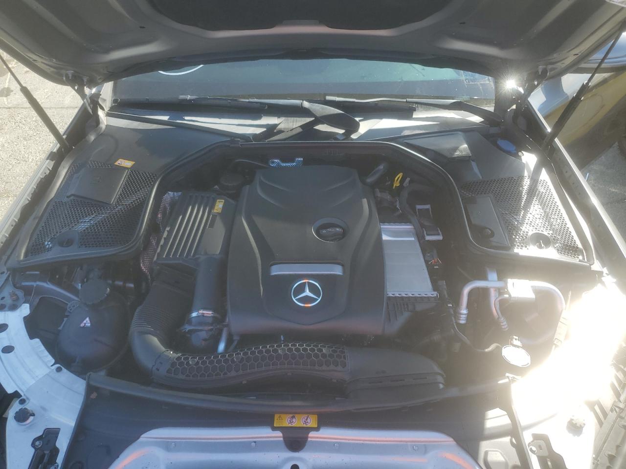 55SWF4JBXGU124853 2016 Mercedes-Benz C 300