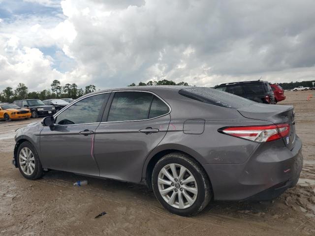 VIN 4T1B11HK7JU053723 2018 Toyota Camry, L no.2