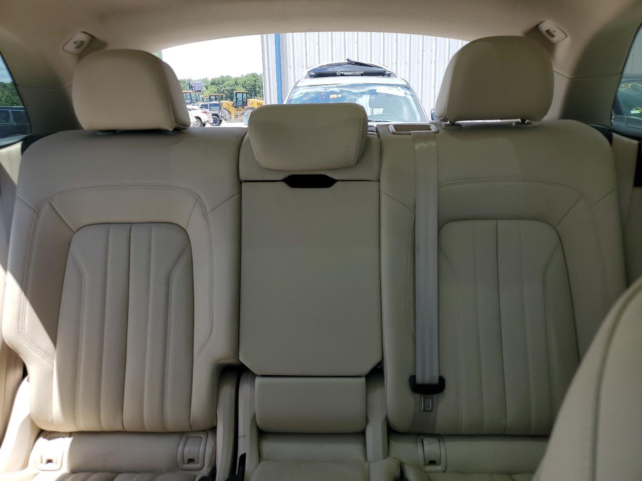 WA1CNAFY9K2055100 2019 Audi Q5 Prestige