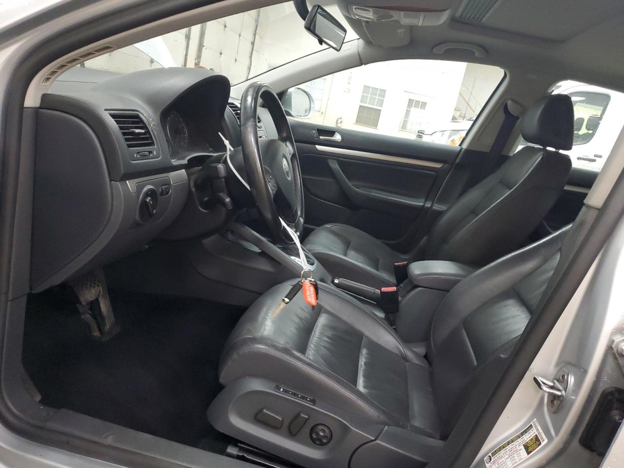 3VWDG71K97M028017 2007 Volkswagen Jetta 2.5 Option Package 2