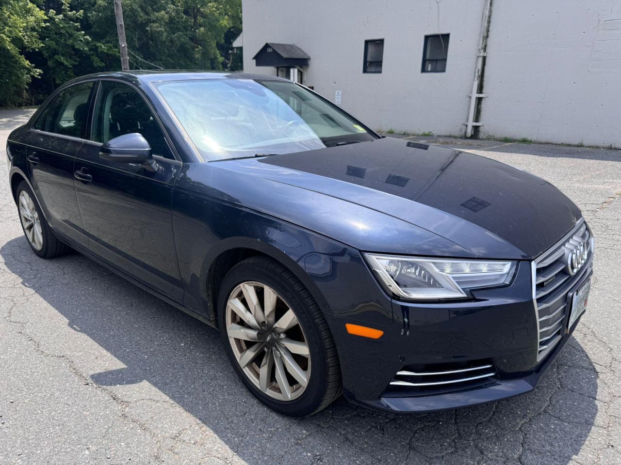 2017 Audi A4 Premium vin: WAUANAF49HN013038