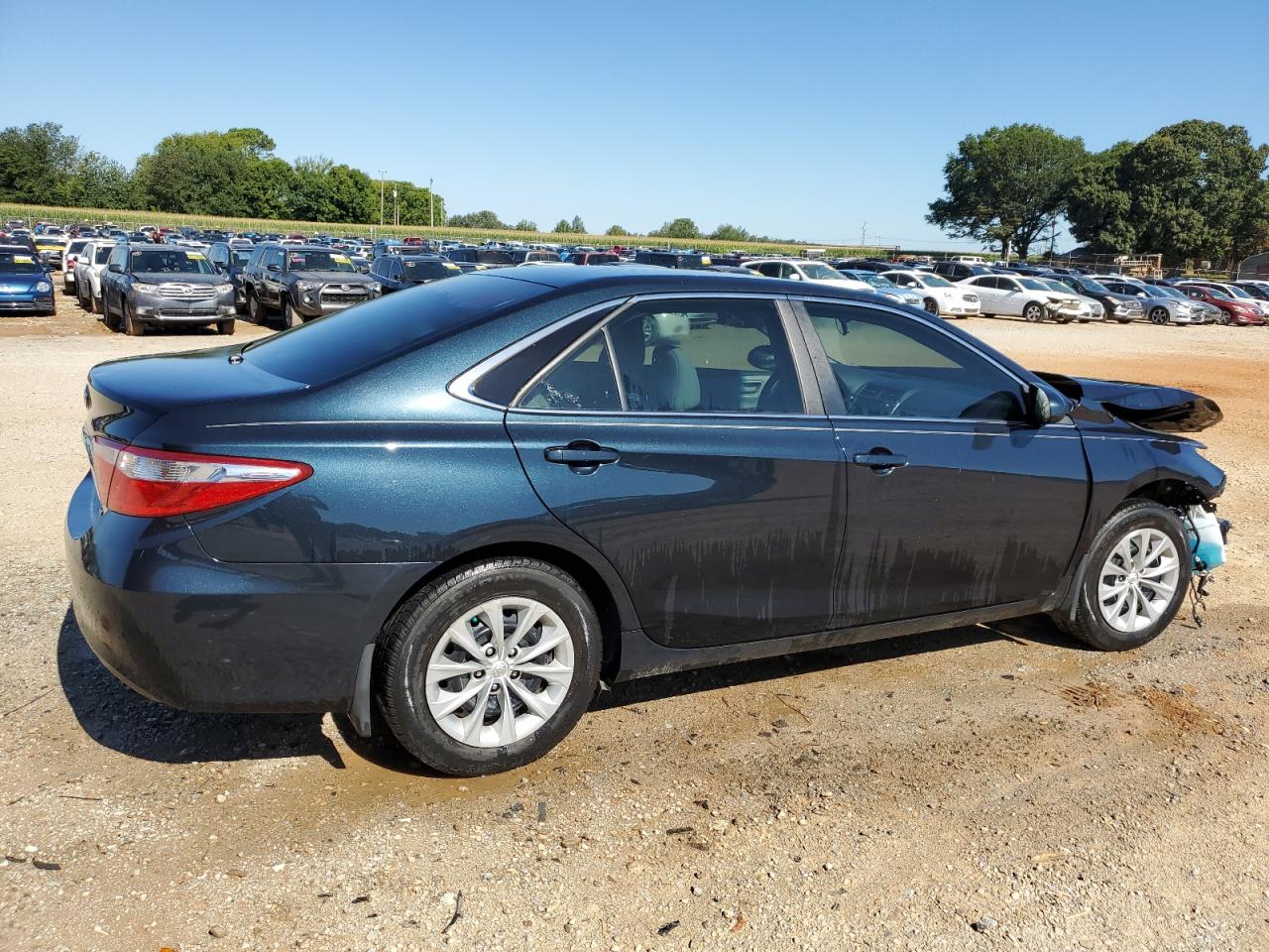 2016 Toyota Camry Le vin: 4T1BF1FK0GU507372