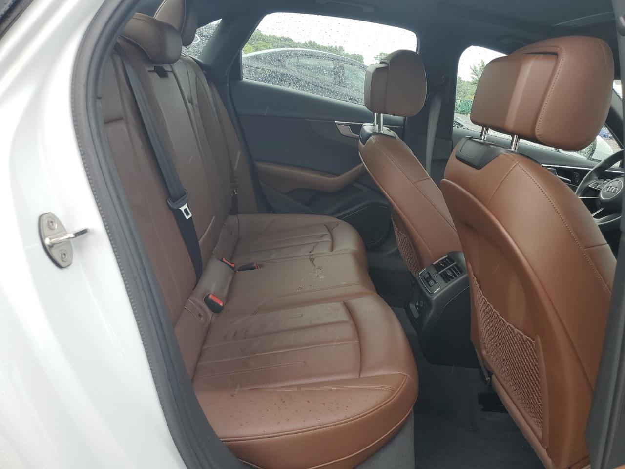 WAUGMAF4XKA037280 2019 Audi A4 Premium