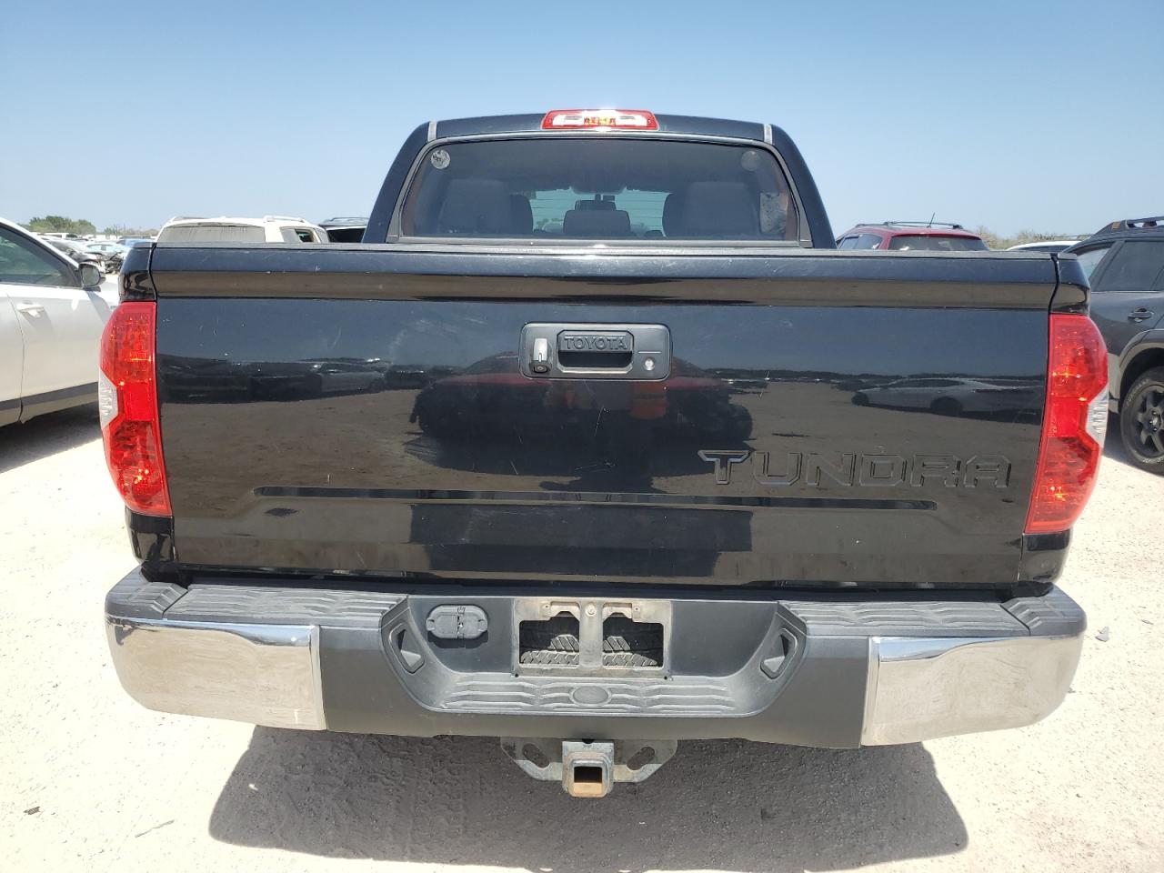 5TFEM5F17FX083112 2015 Toyota Tundra Crewmax Sr5