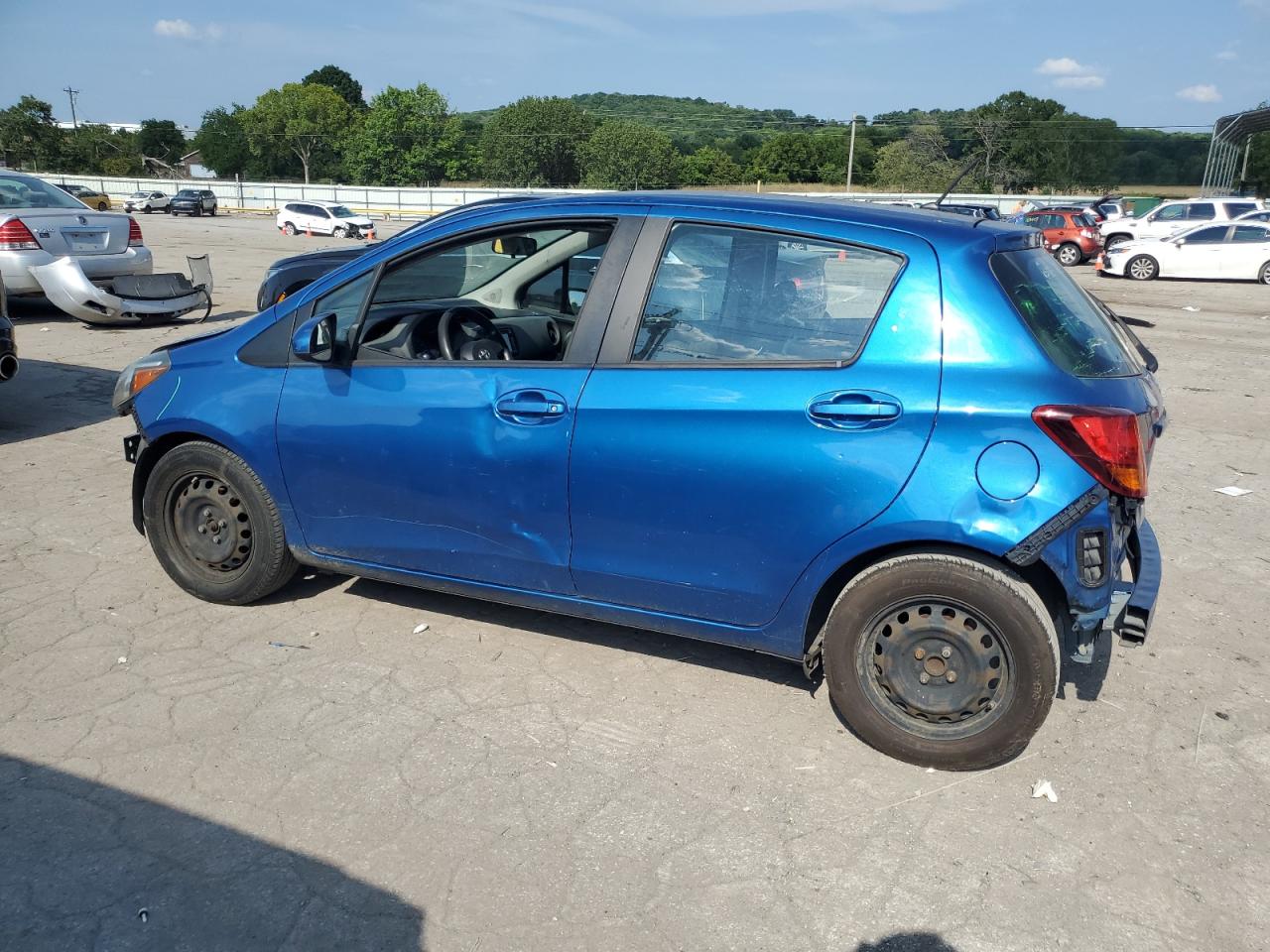 VNKKTUD32FA028338 2015 Toyota Yaris