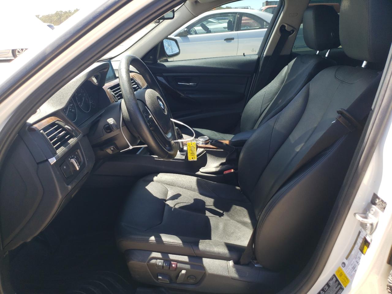 WBA3B9G55ENR92172 2014 BMW 335 Xi