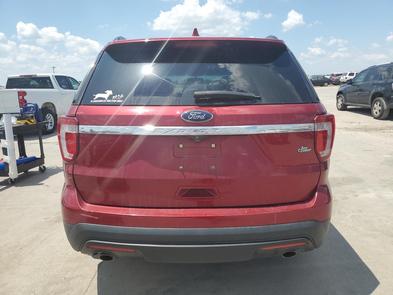 1FM5K7B84HGA10895 2017 Ford Explorer