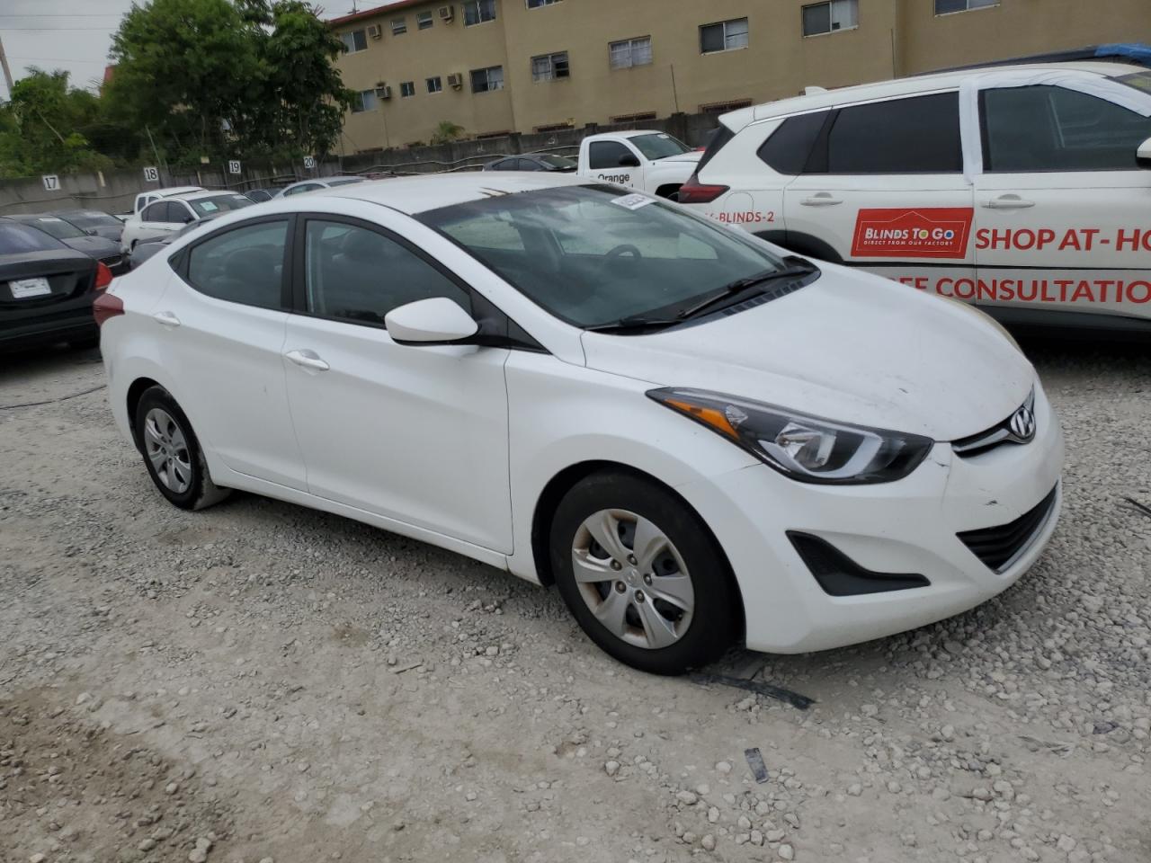 2016 Hyundai Elantra Se vin: 5NPDH4AE7GH676535