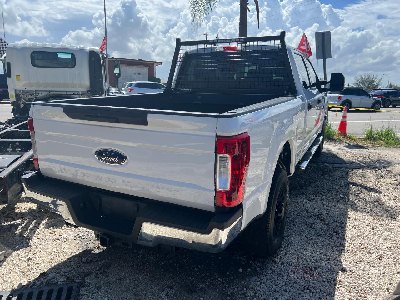 2018 Ford F250 Super Duty vin: 1FT7W2BT4JEC45071