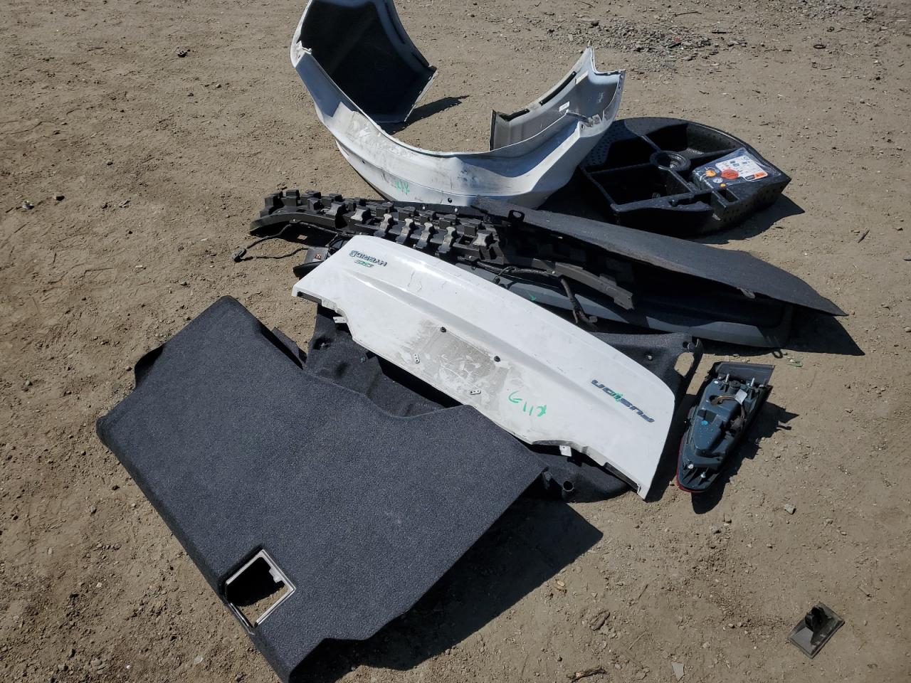 3FA6P0LU2KR200665 2019 Ford Fusion Se