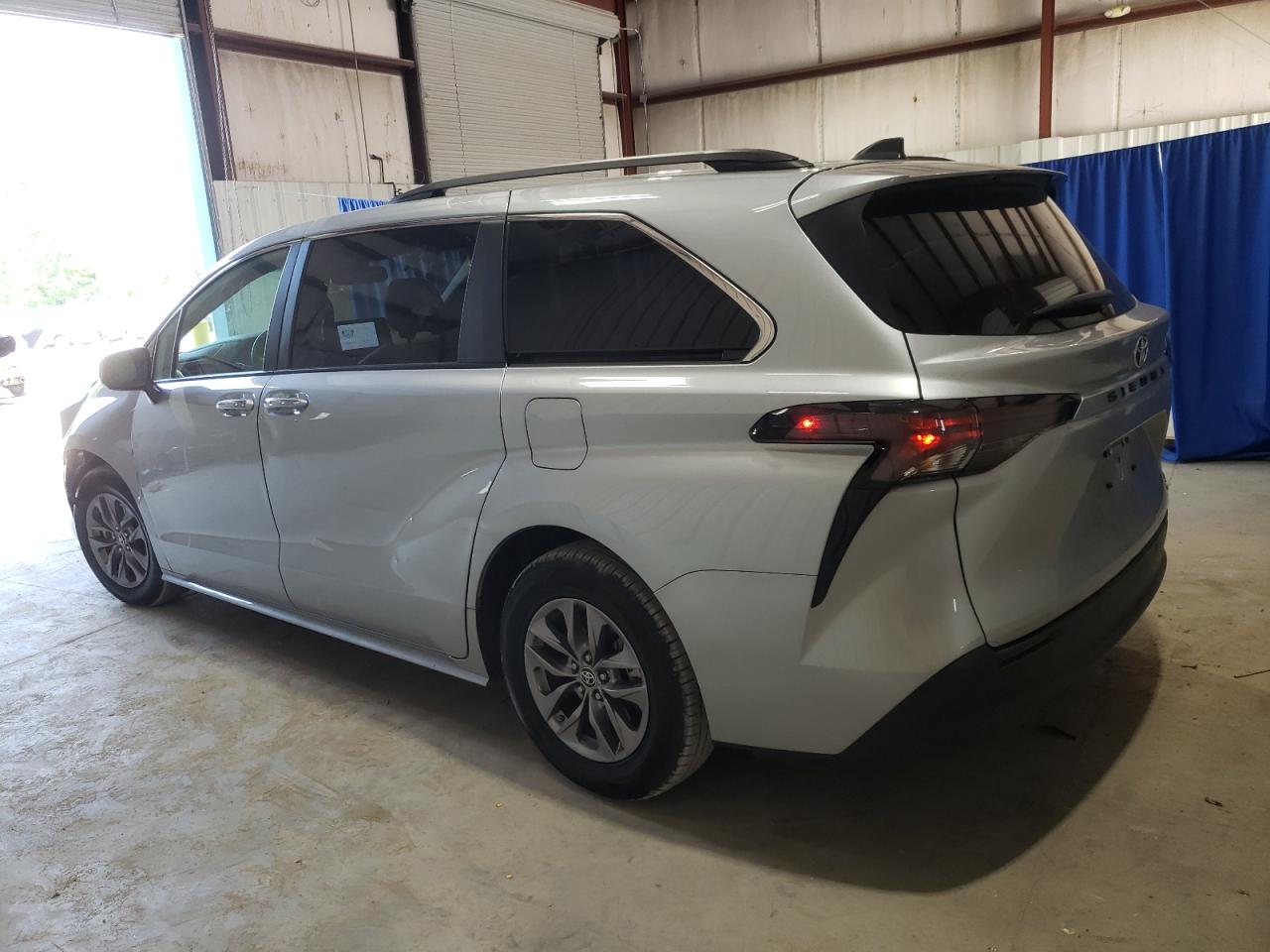 2023 Toyota Sienna Xle vin: 5TDYRKEC6PS171074