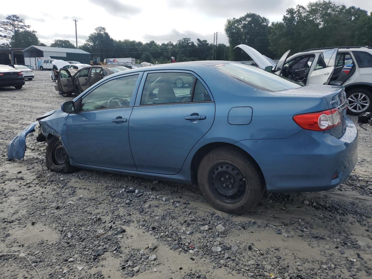 2013 Toyota Corolla Base vin: 5YFBU4EE0DP196848