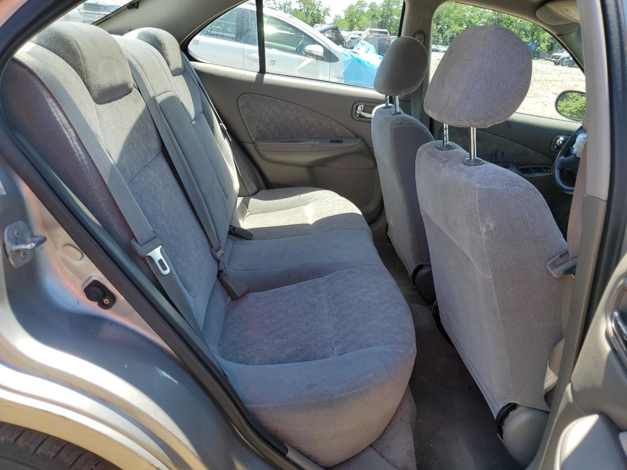 3N1CB51D81L427097 2001 Nissan Sentra Xe